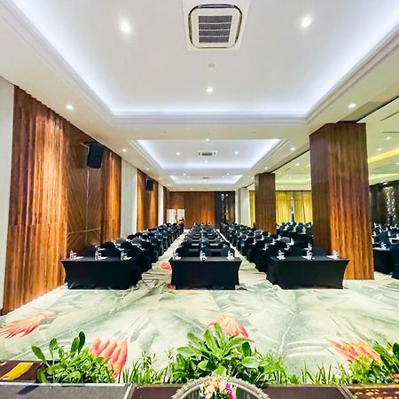 ลมโบะก์ แอสตอเรีย Hotel มาตารัม ภายนอก รูปภาพ