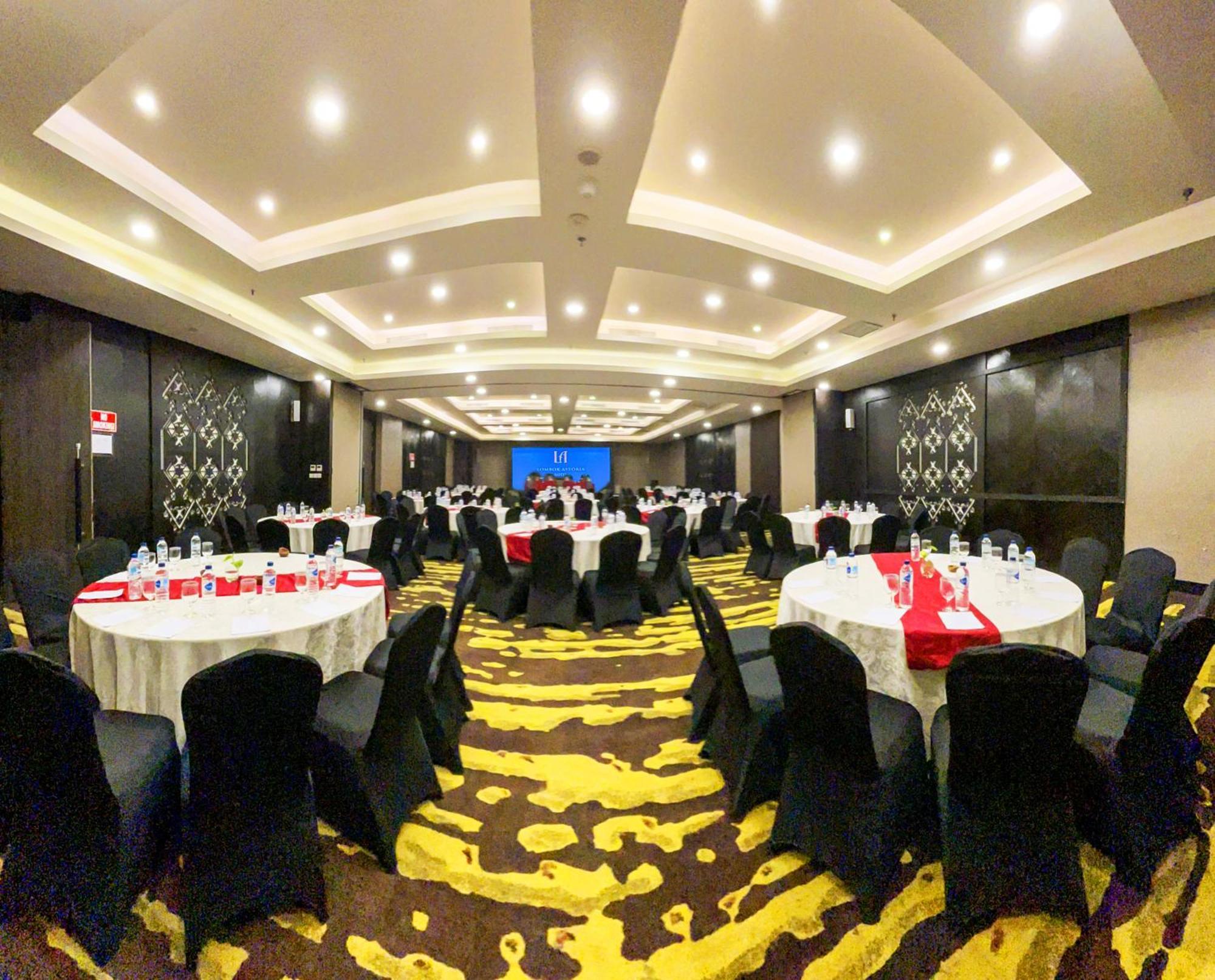 ลมโบะก์ แอสตอเรีย Hotel มาตารัม ภายนอก รูปภาพ