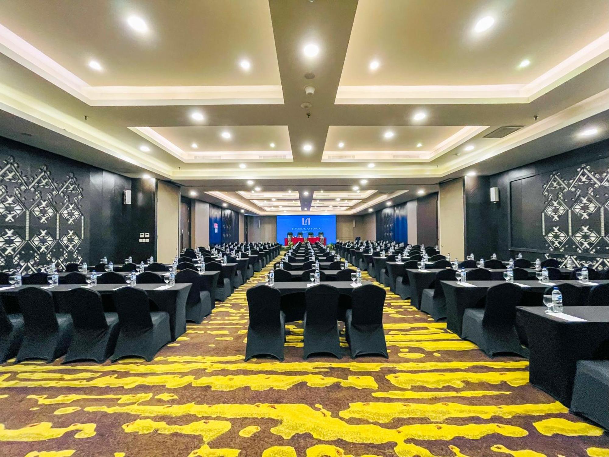 ลมโบะก์ แอสตอเรีย Hotel มาตารัม ภายนอก รูปภาพ