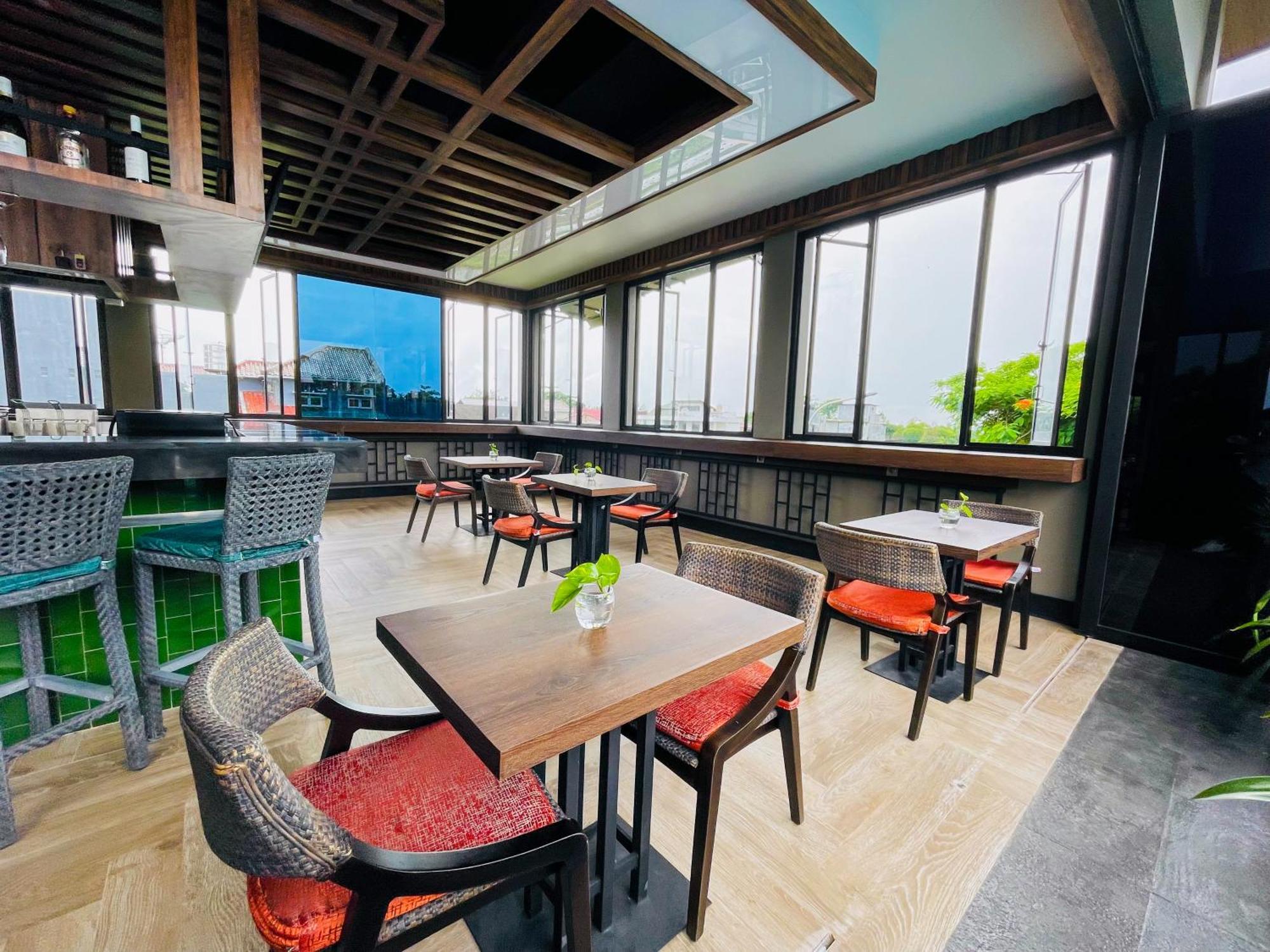 ลมโบะก์ แอสตอเรีย Hotel มาตารัม ภายนอก รูปภาพ